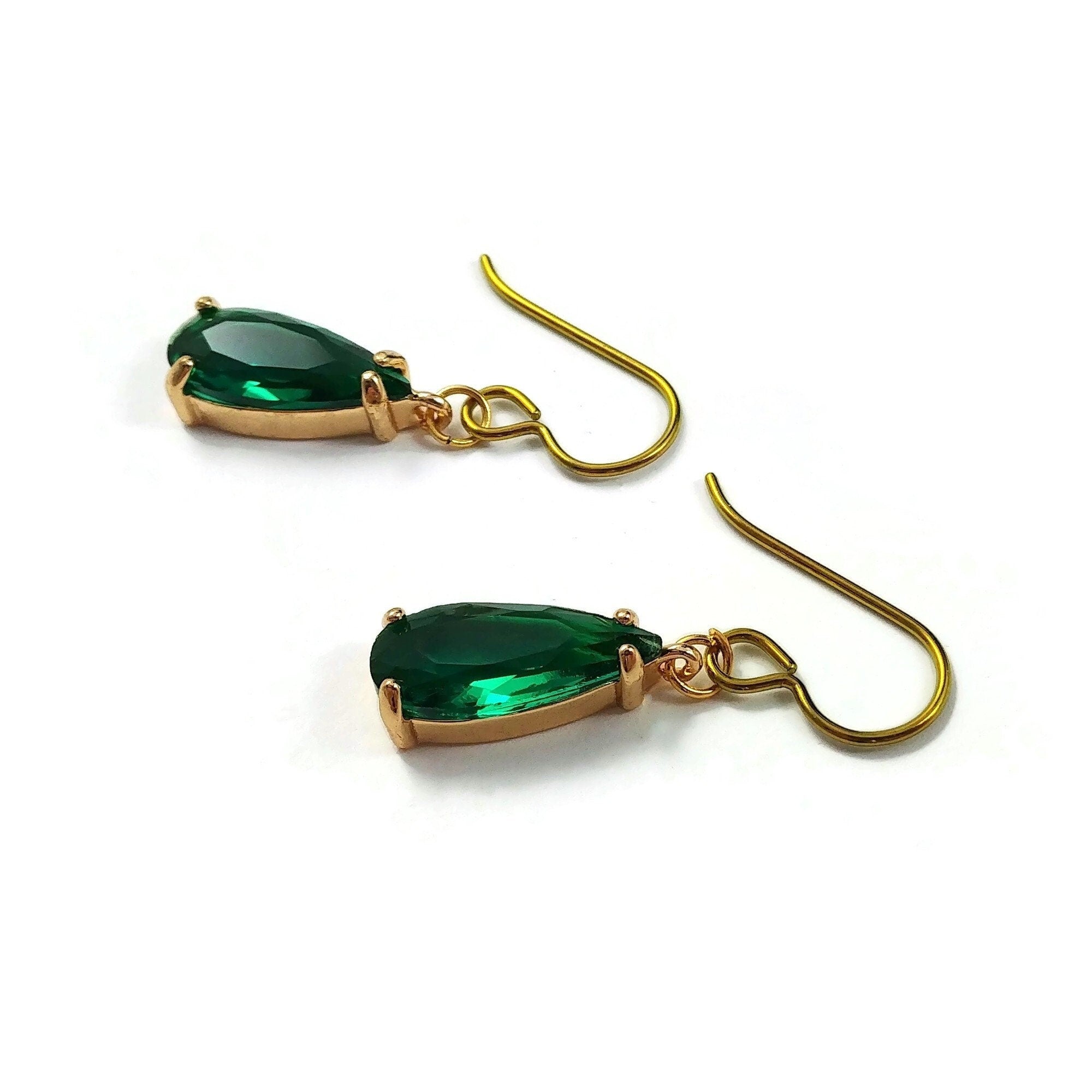 Emerald crystal dangle earrings, Pure niobium nickel free jewelry, Faceted teardrop gold earrings