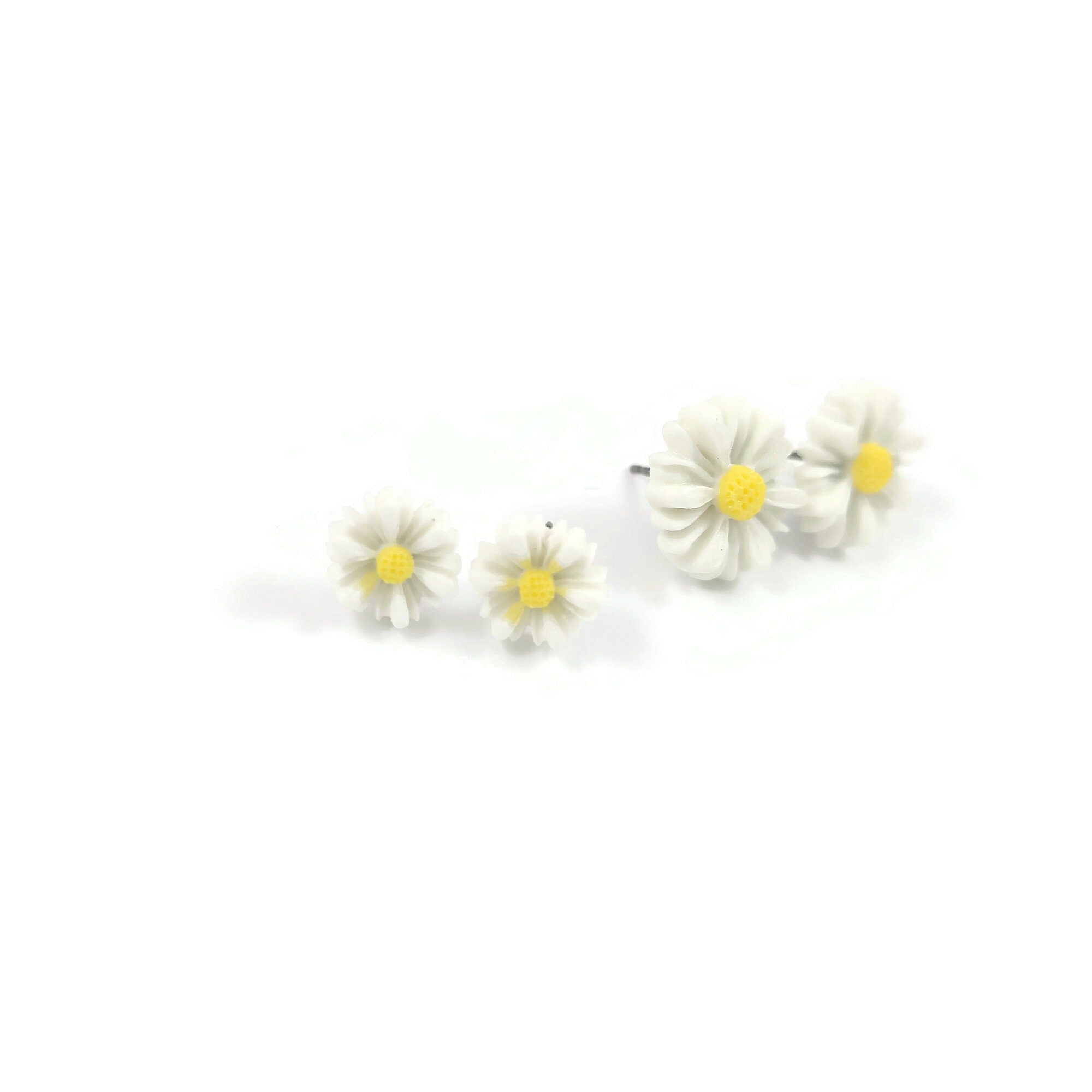 White daisy stud earrings, Hypoallergenic implant grade titanium earrings, Cute flower post earrings